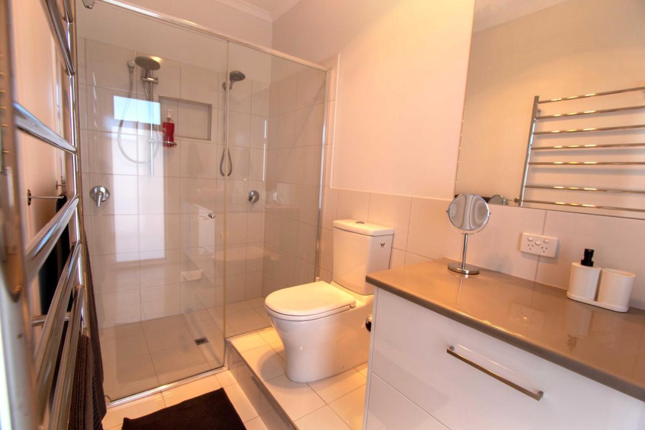 Coorong Island Retreat - Farm Stay At Pet Friendly Property Meningie Esterno foto