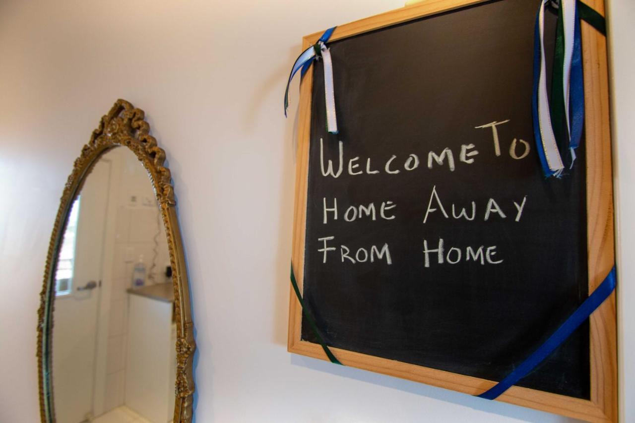 Coorong Island Retreat - Farm Stay At Pet Friendly Property Meningie Esterno foto